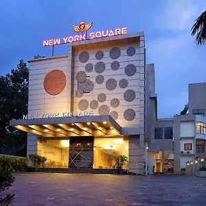 Hotel New York Square ****
